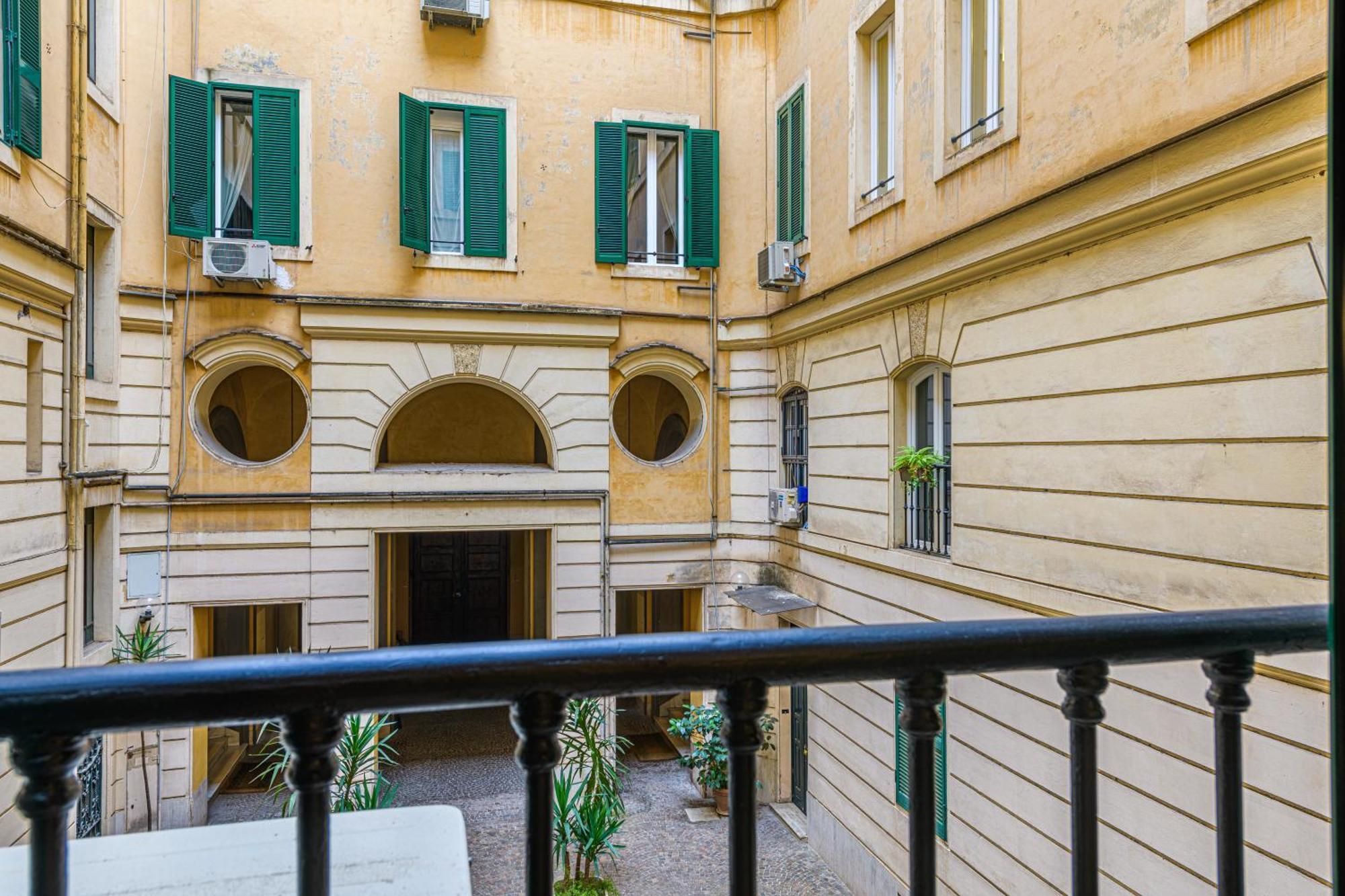 Lion Aparts Apartment Rome