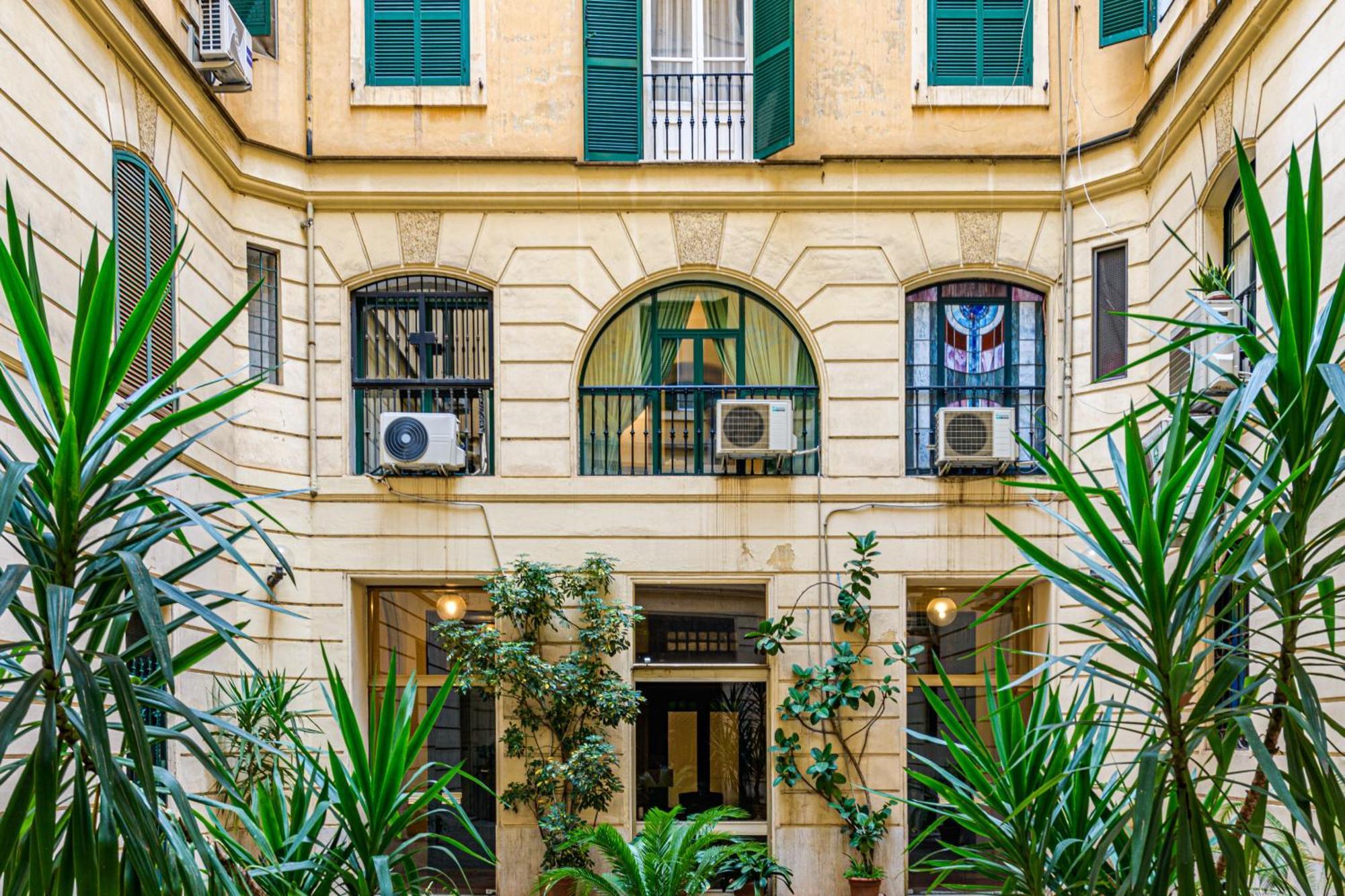 Lion Aparts Apartment Rome