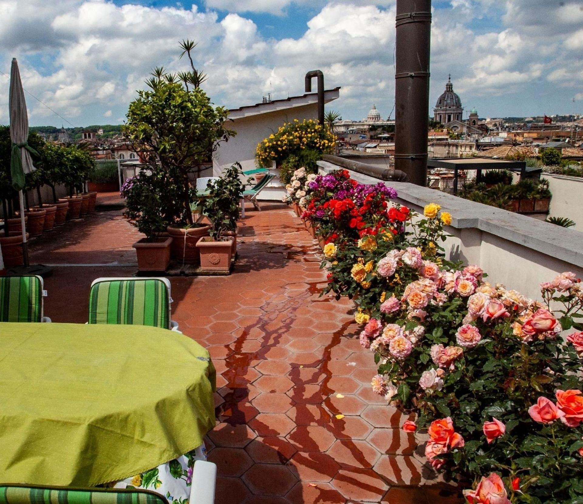 Tolles In Rione Iv Campo Marzio Mit Panorama-terrasse, Trevi-brunnen In Der Naehe Rome