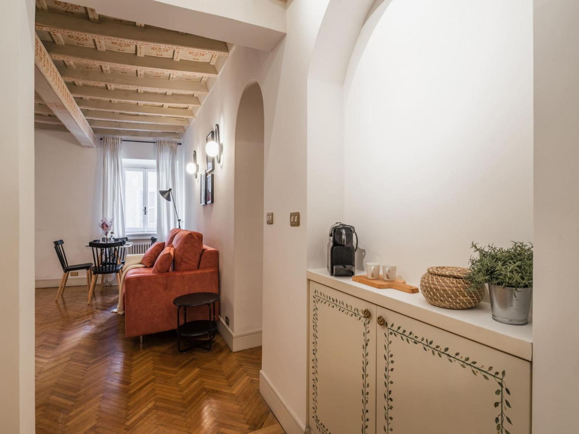 Apartment The Rent - Spacious Two-bedroom In Old Town Rome