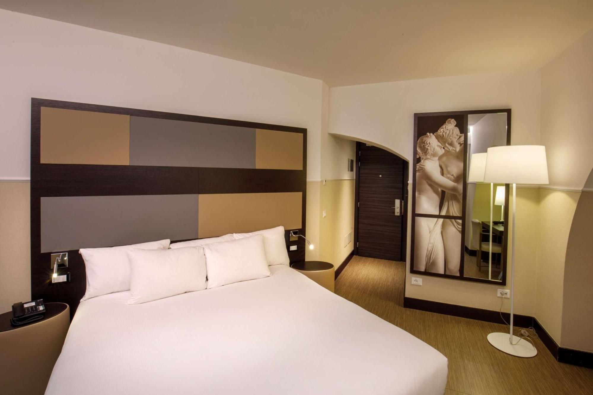 Hotel Cosmopolita Rome, Tapestry Collection By Hilton Rome
