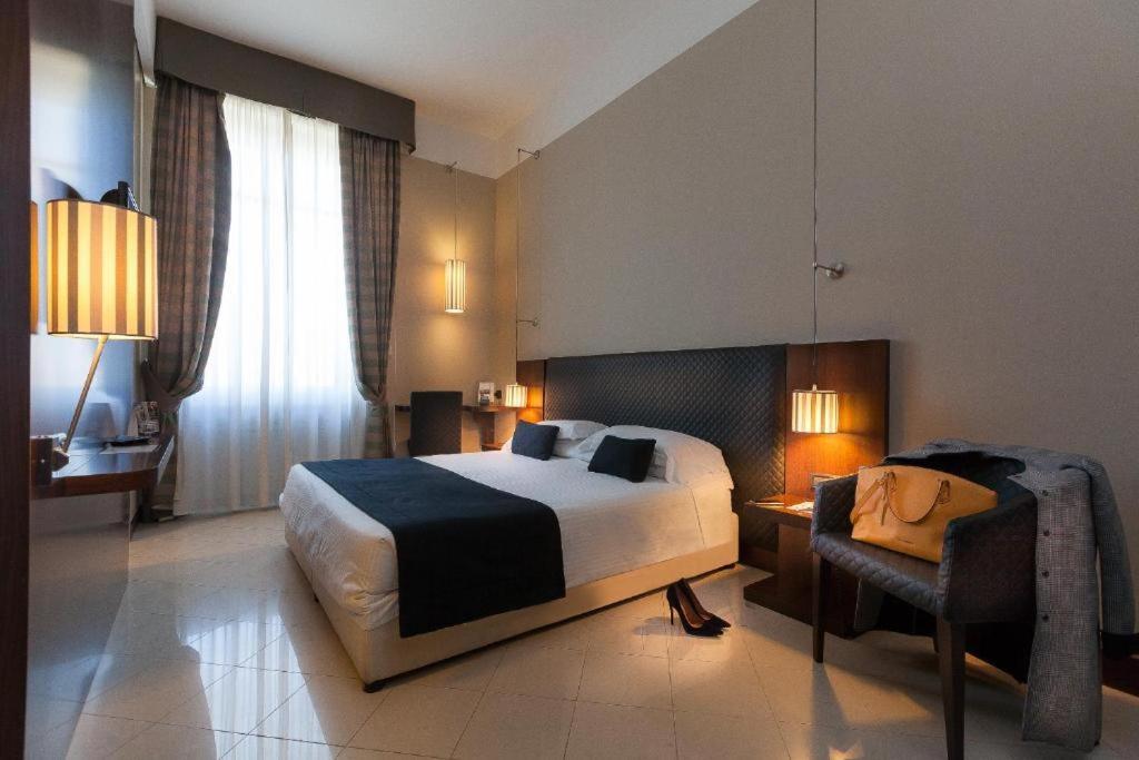 Th - Carpegna Palace Hotel Rome