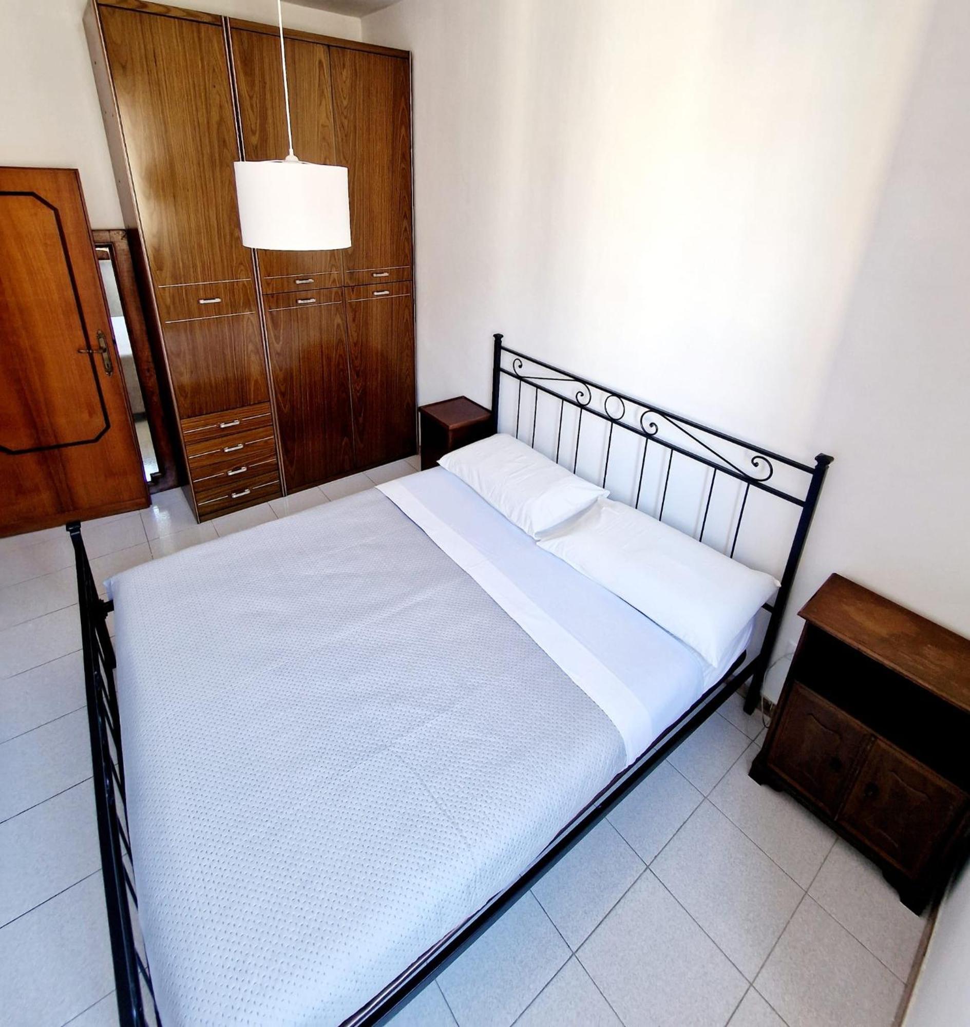 Appartamento-castro Pretorio *