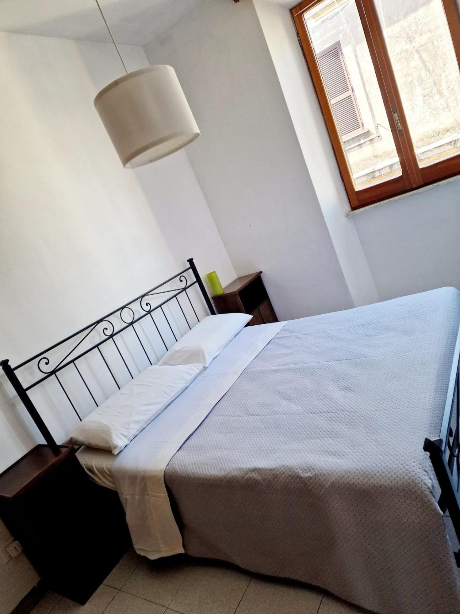 Appartamento-castro Pretorio Apartment