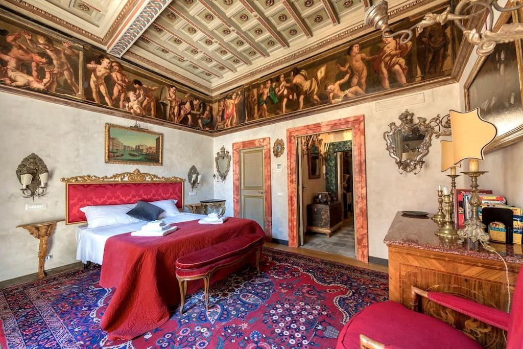 Piazza Navona Historical Palace Rome