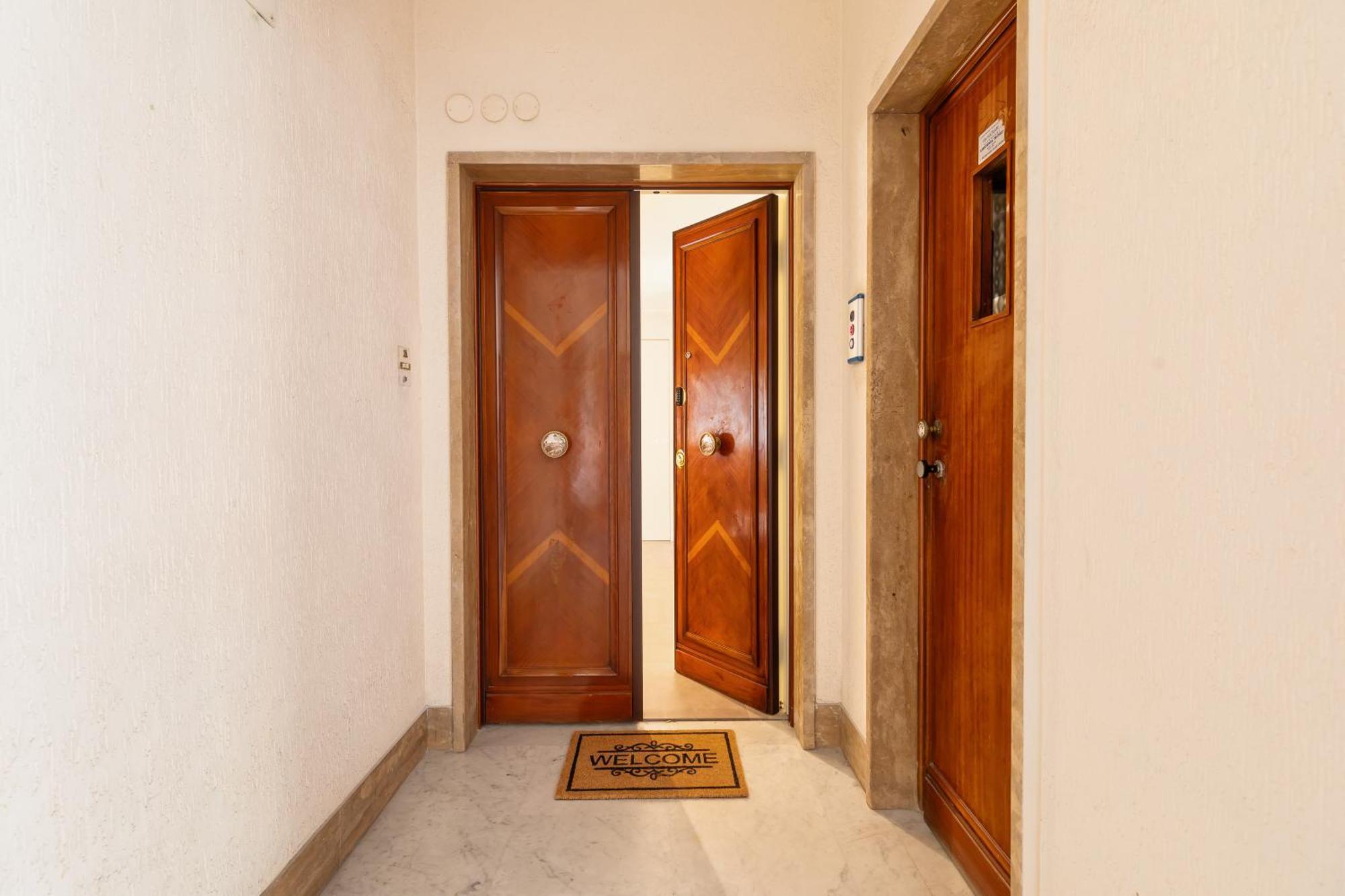 Apartment Domus Regum *