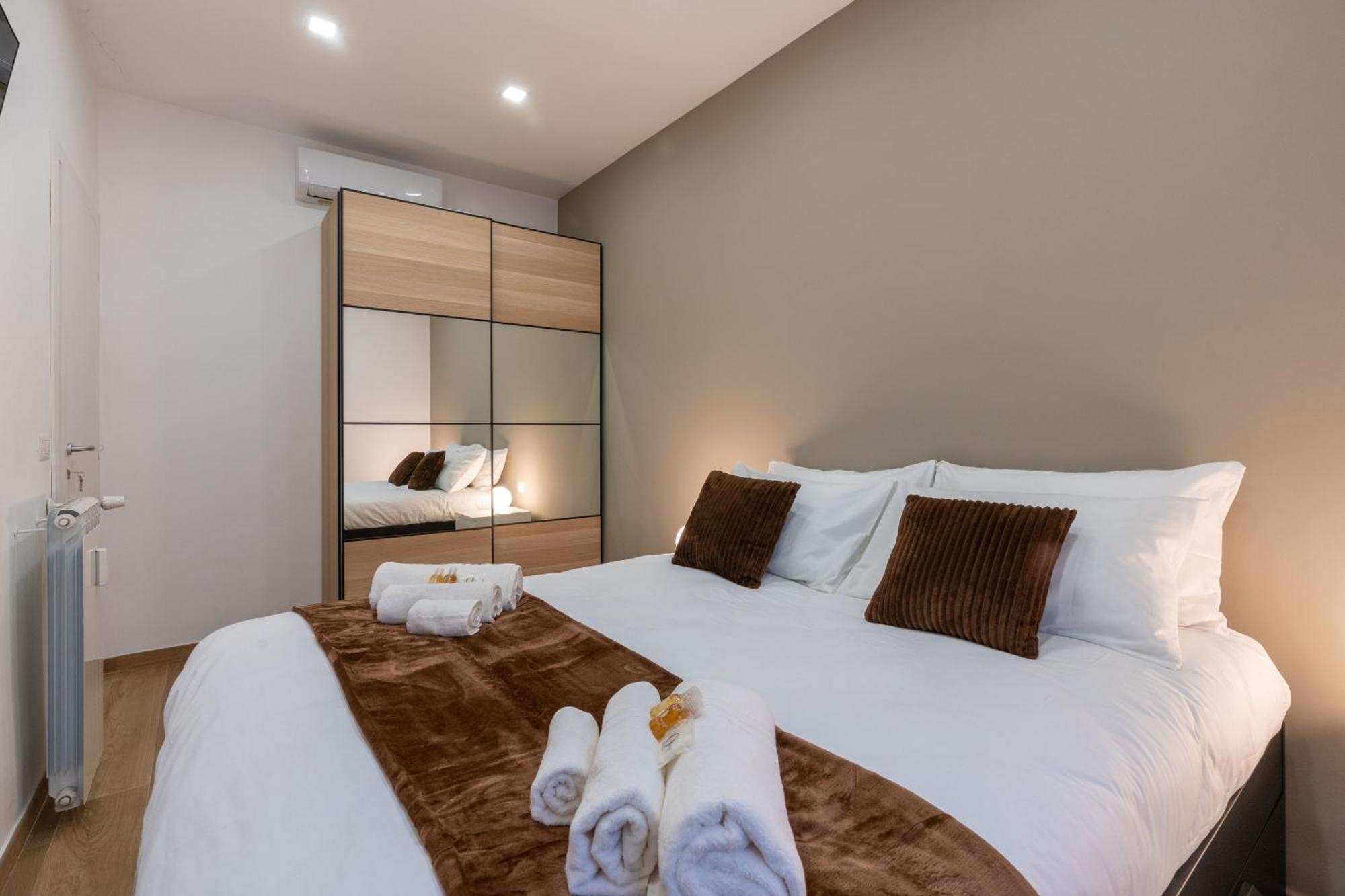 {10 Minutes From Centre} Free Wi-fi & Netflix Apartment Rome
