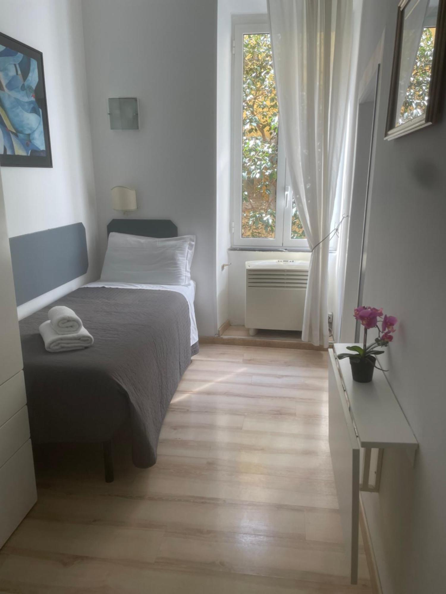 Guest house Colosseo *