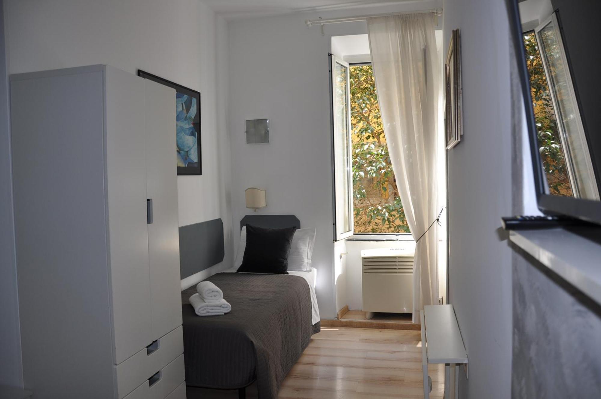 Guest house Colosseo *