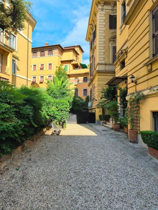 Apartment Dependance In Private Garden Id29923