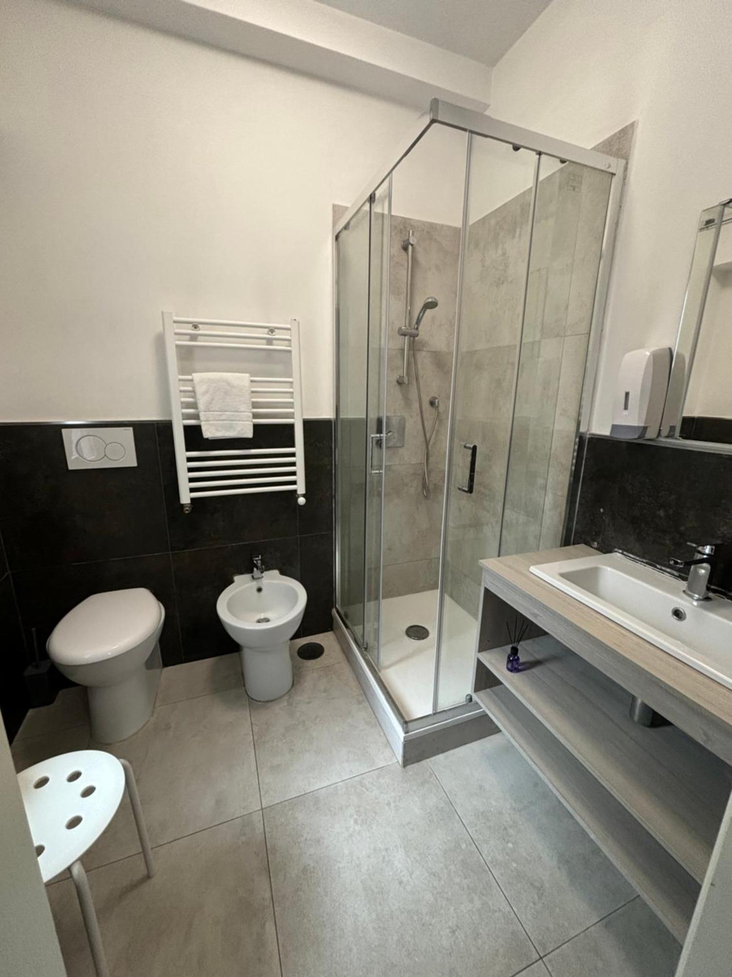 4 Level Apartment *