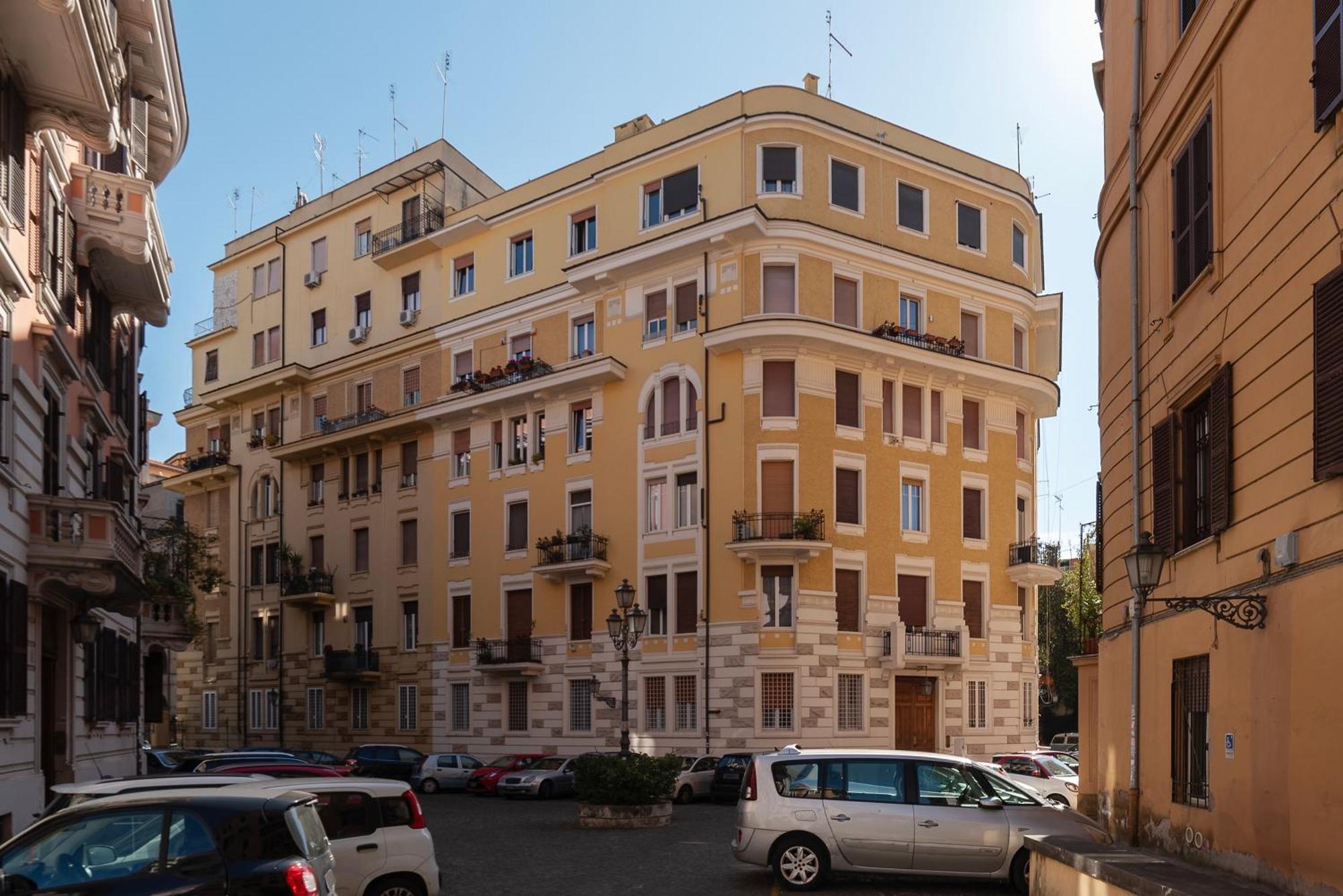 Apartment Policlinico Petrolium