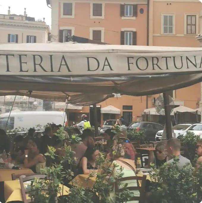 Campo De'fiori-rome By Foot Charming Aircwif Netflix Rome
