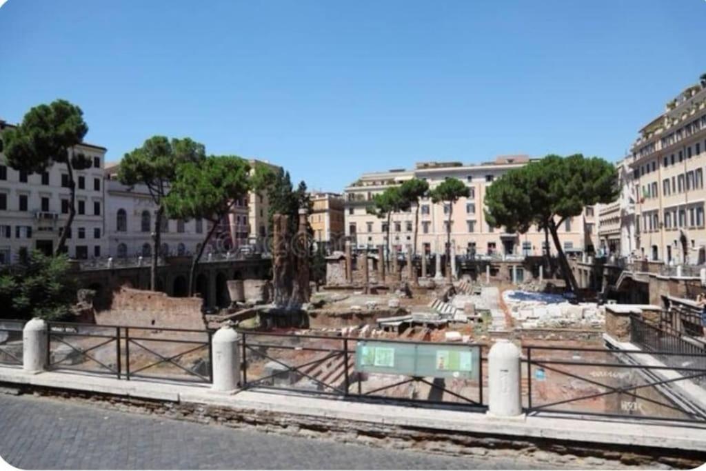 Campo De'fiori-rome By Foot Charming Aircwif Netflix * Rome