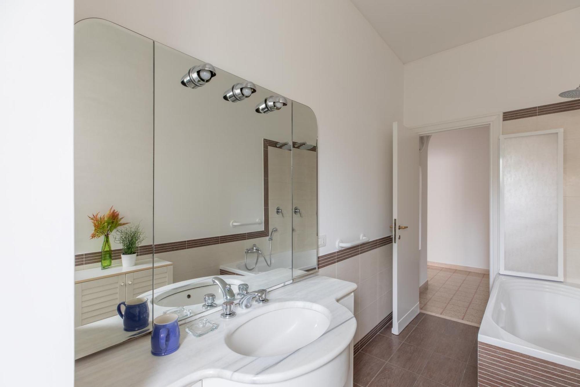 Apartment Iflat Spacious & Comfortable Near The Vatican