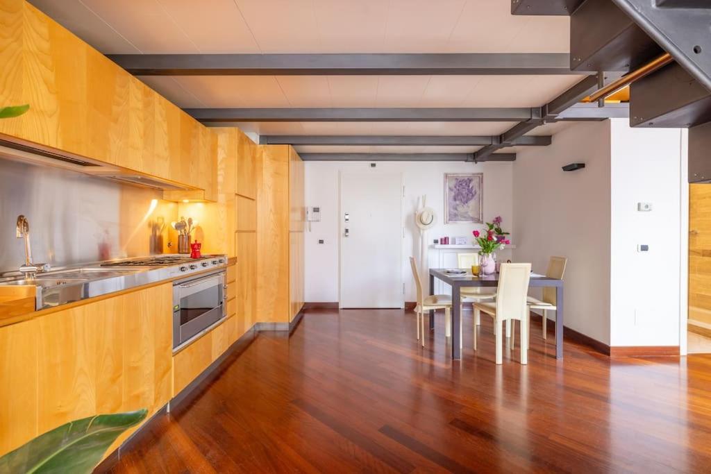 Nostromondo - Exclusive Loft - Split Level In Viale Parioli Appartamento *