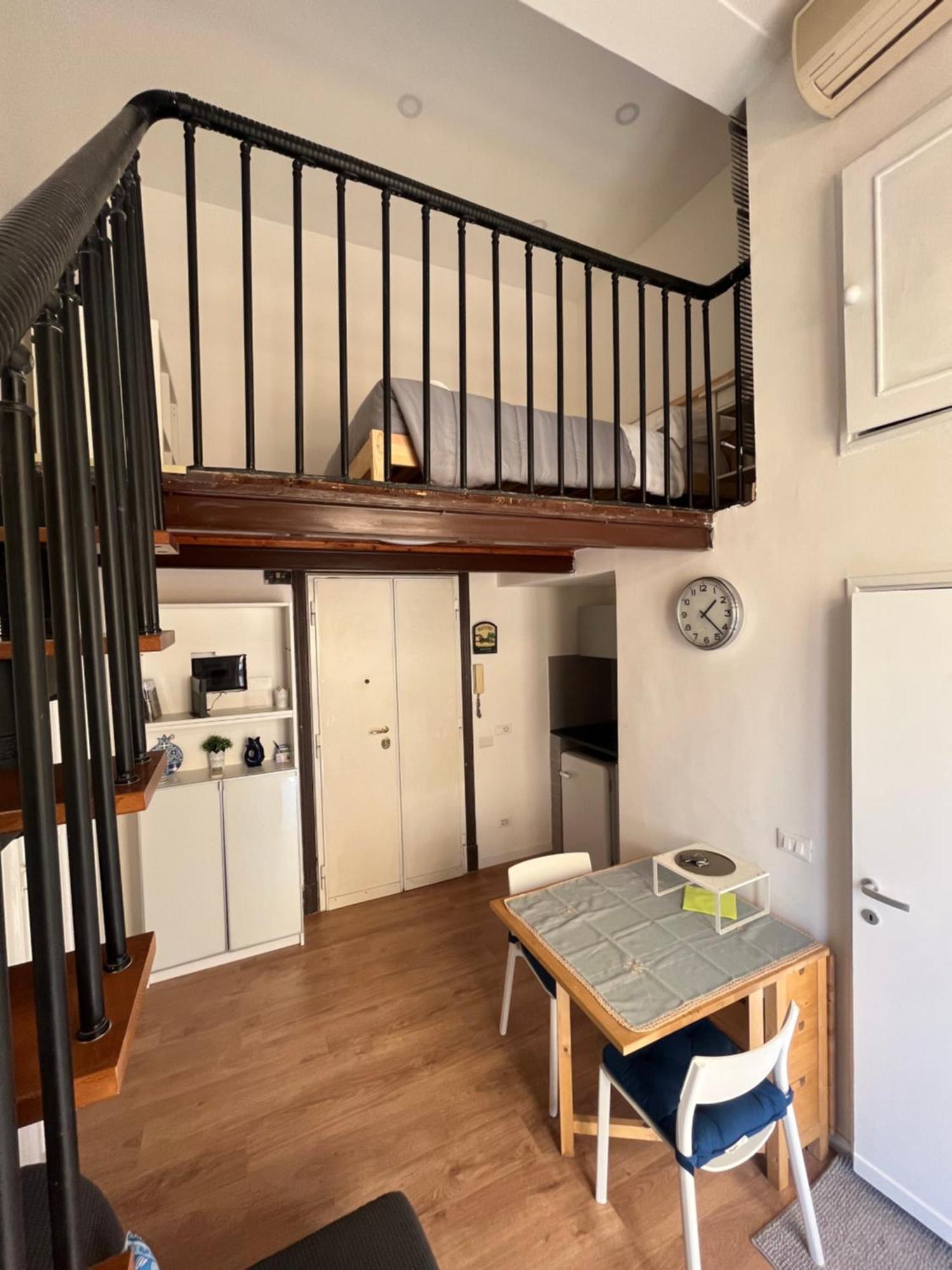 Apartment Flat Ultimo Piano In Centro Rome