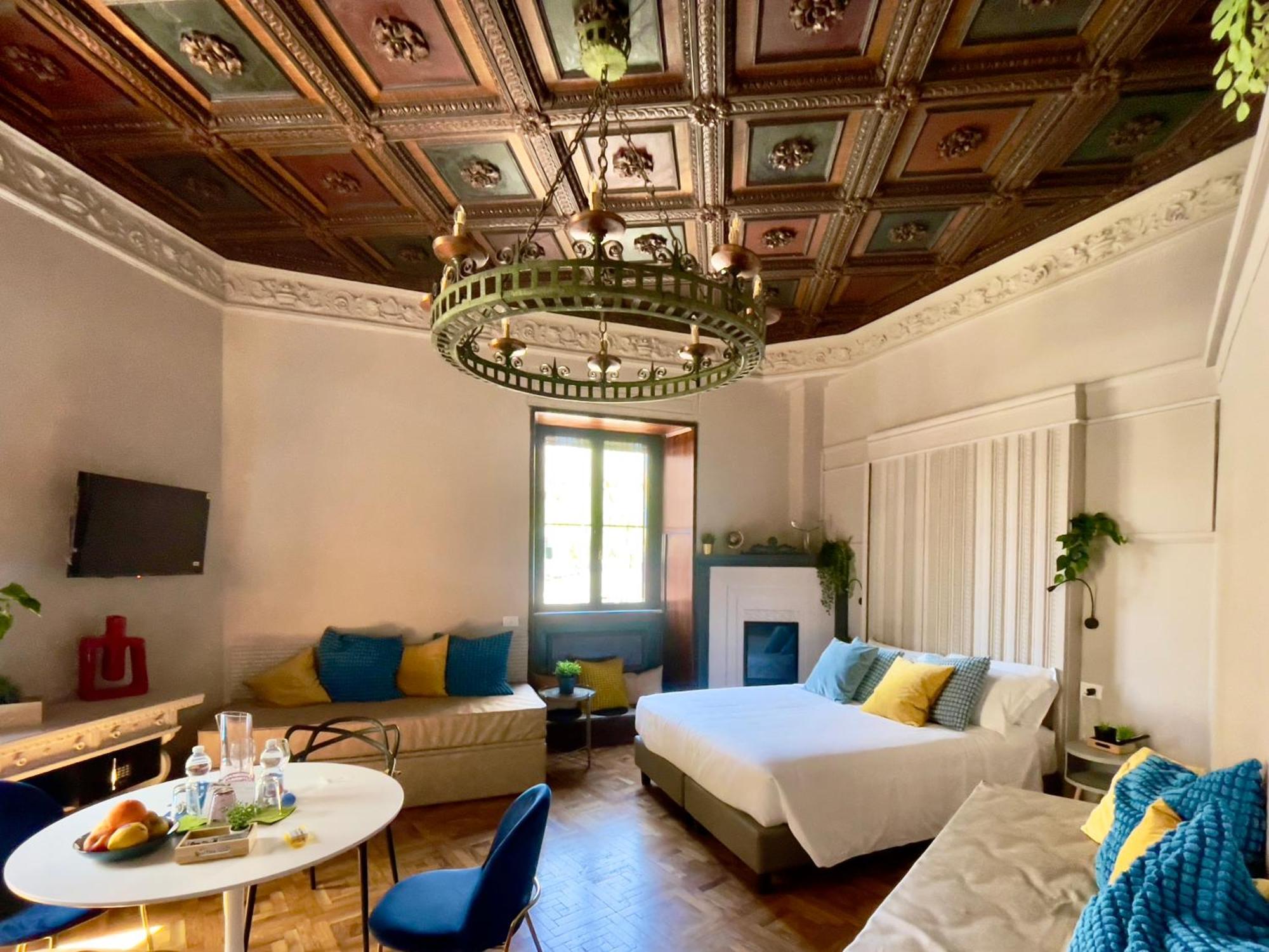 Guest house Z-archsuites Urbs