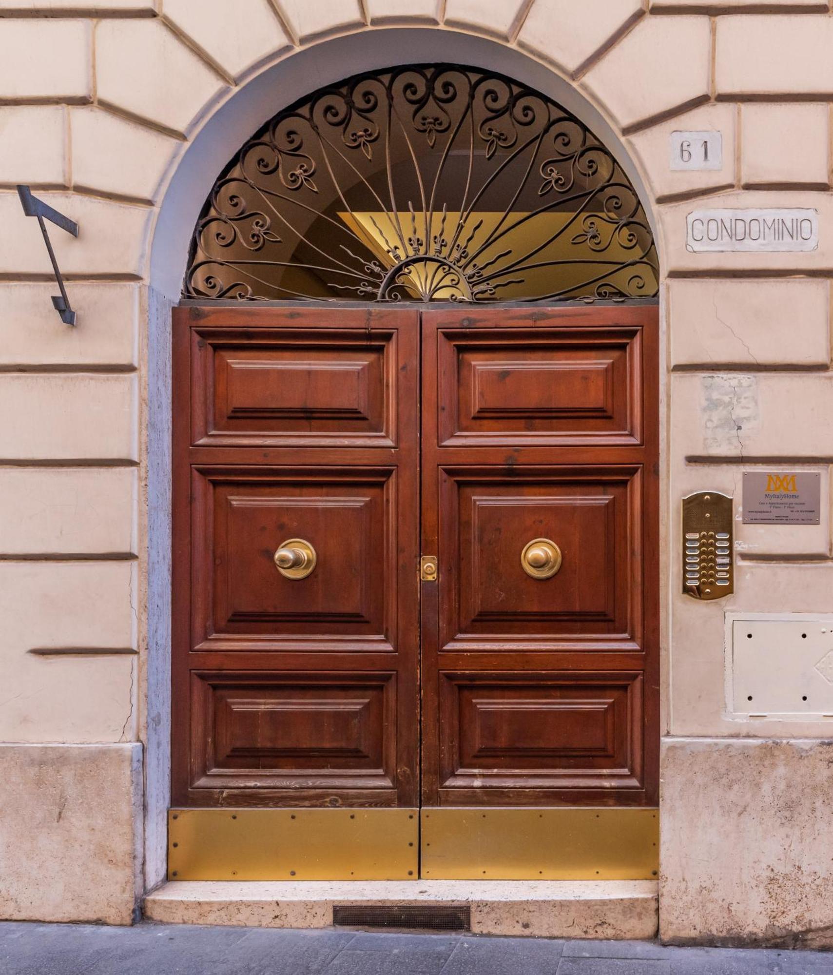 Myitalyhome *
