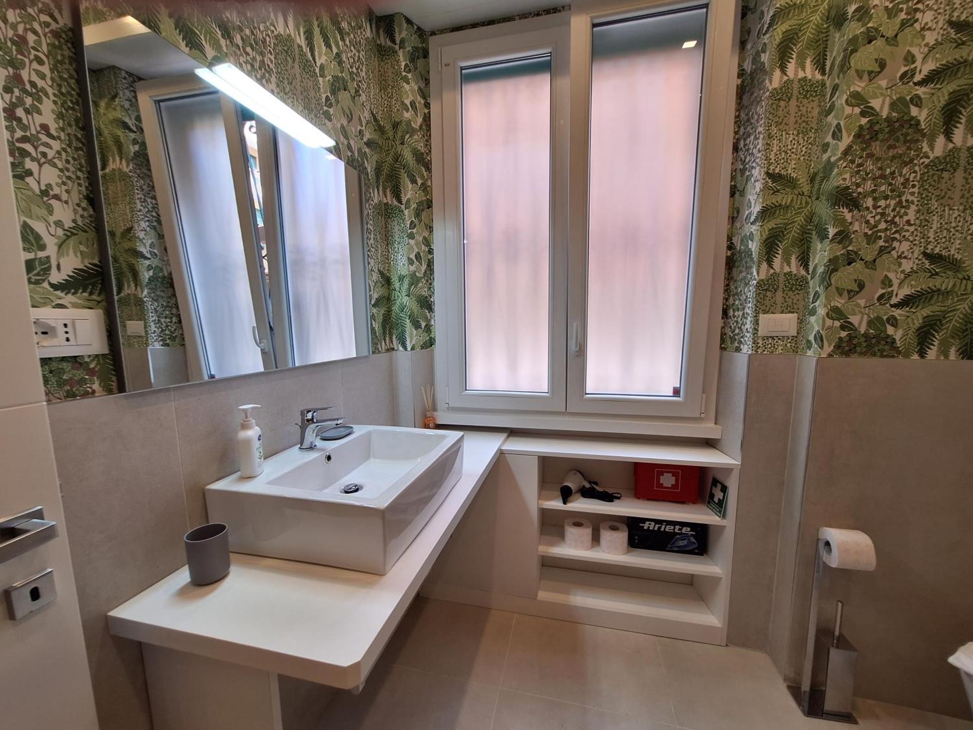 Peaceful 2 Bedrooms With Patio, Near Metro A Apartment *