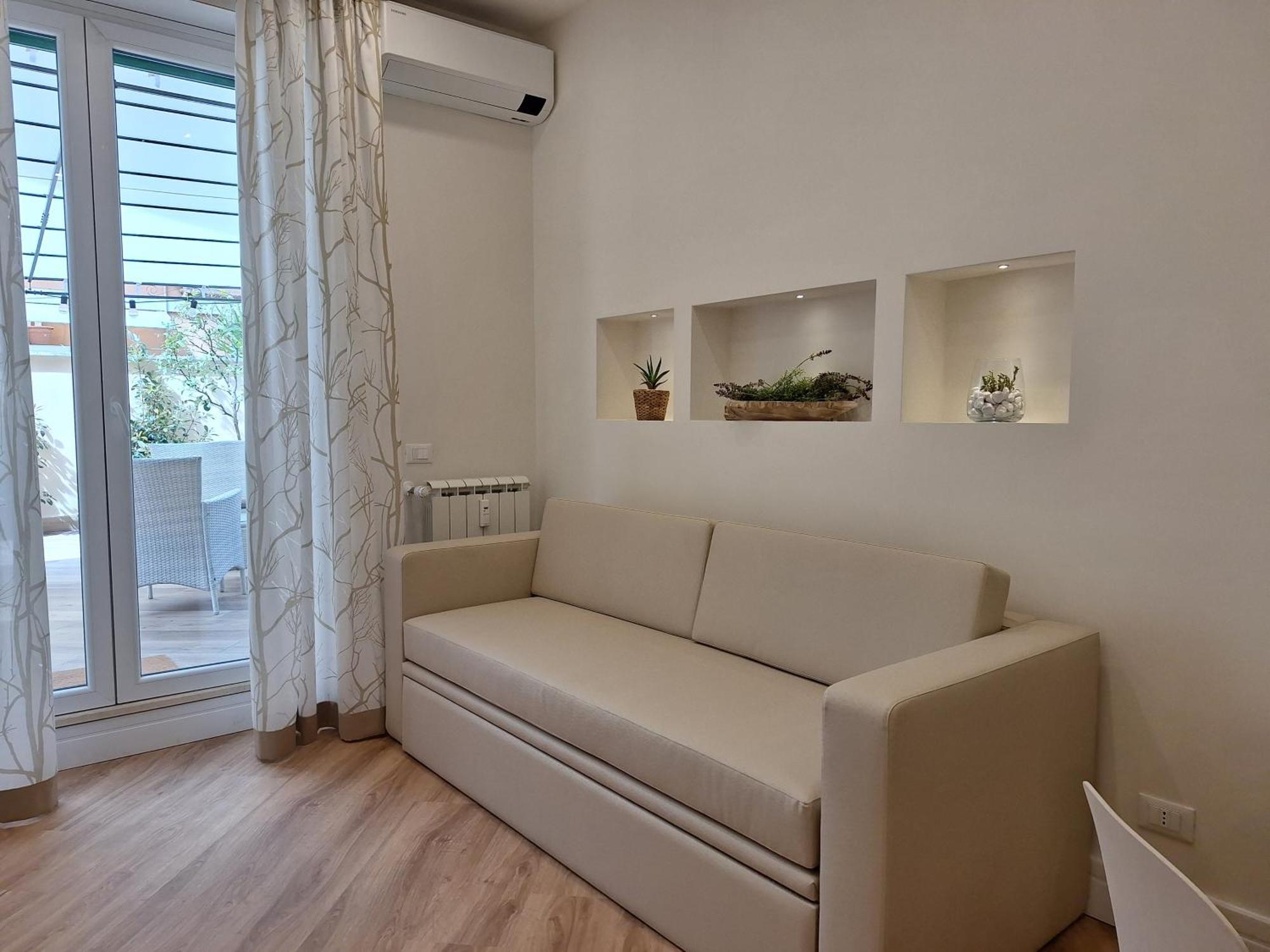 Peaceful 2 Bedrooms With Patio, Near Metro A * Rome