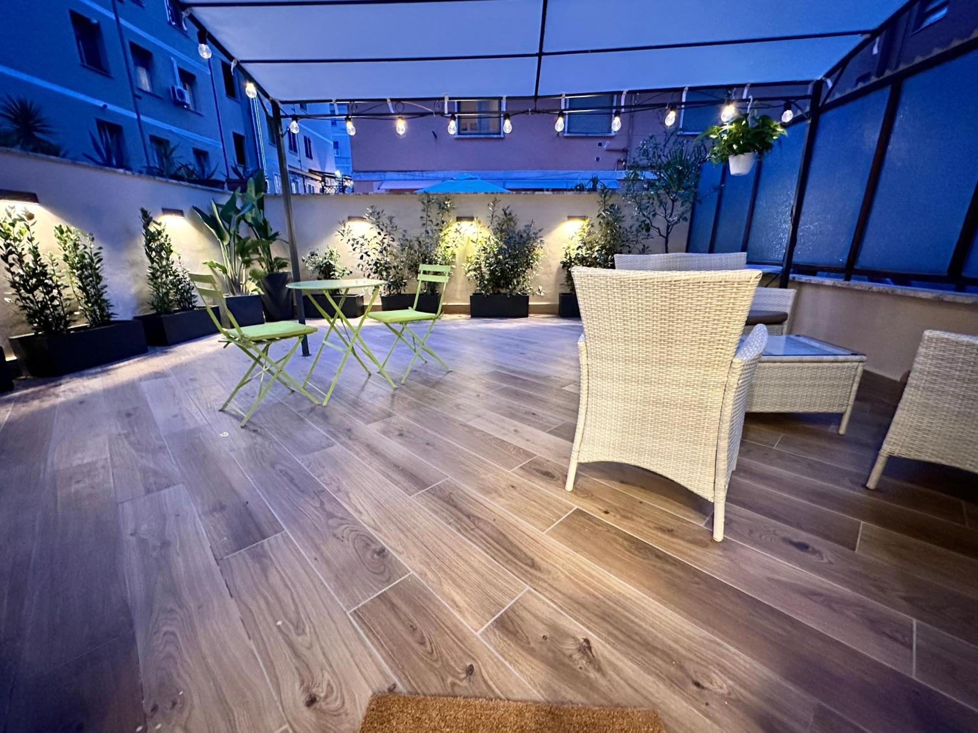Peaceful 2 Bedrooms With Patio, Near Metro A * Rome