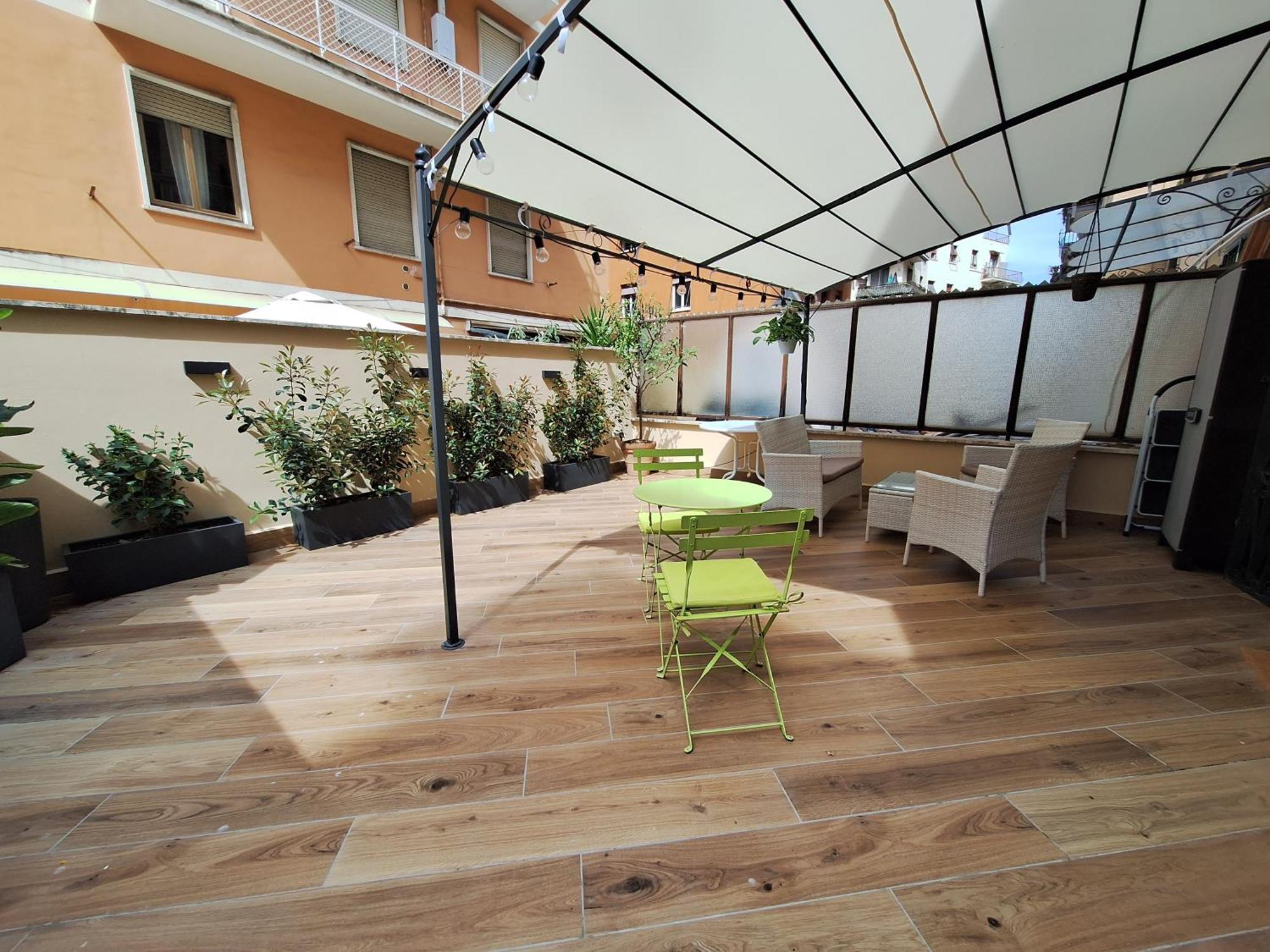 Peaceful 2 Bedrooms With Patio, Near Metro A Apartment Rome