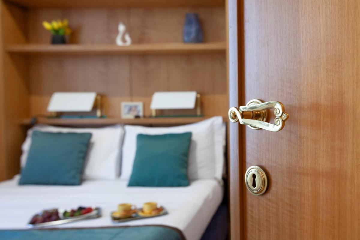 Apartment Harry's Bar Trevi Luxury - Sardegna *