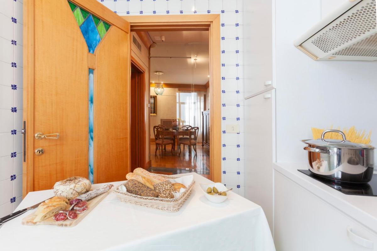 Harry's Bar Trevi Luxury - Sardegna Rome