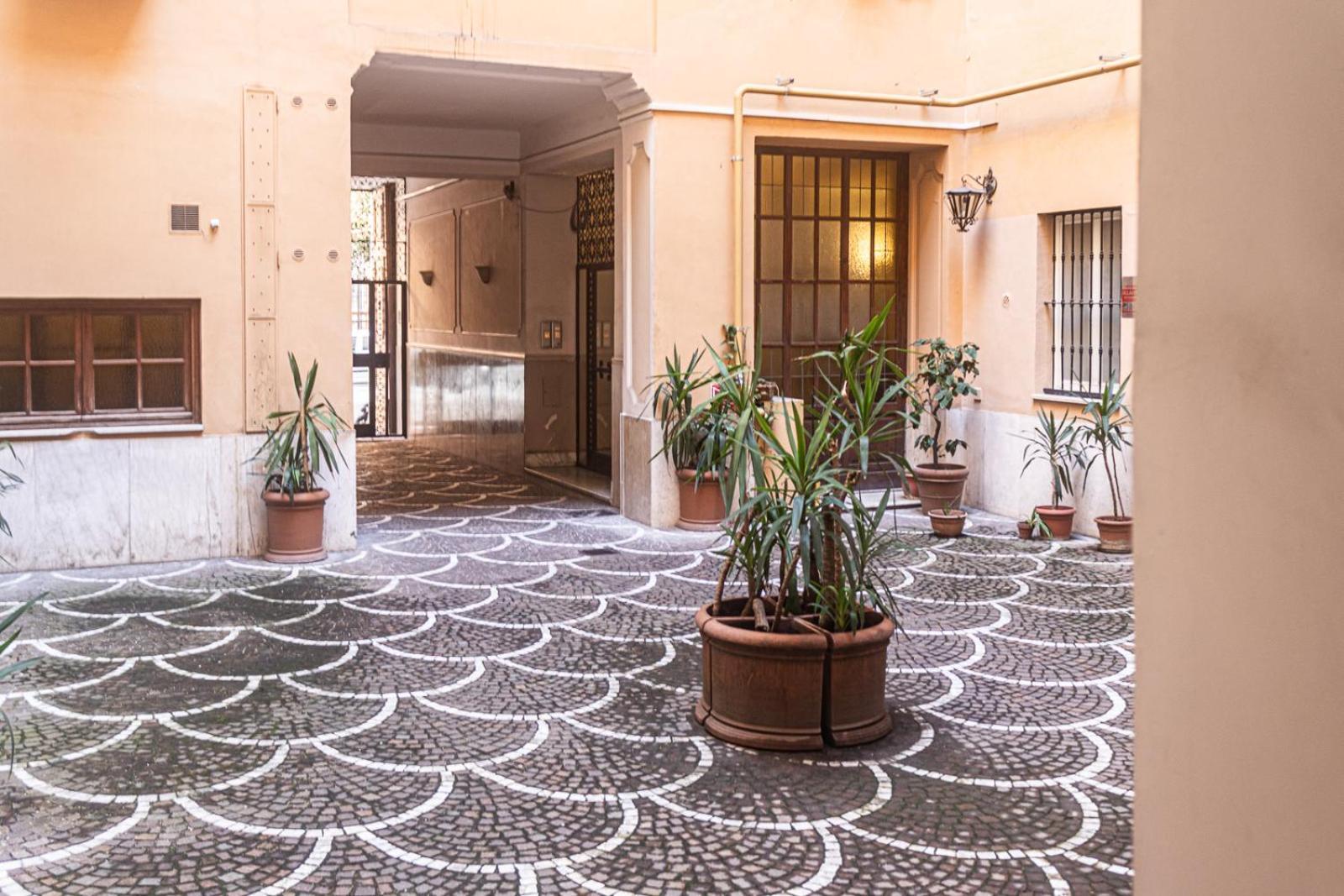 Apartment Porta Pia * * * * * - Luxury Flat Rome
