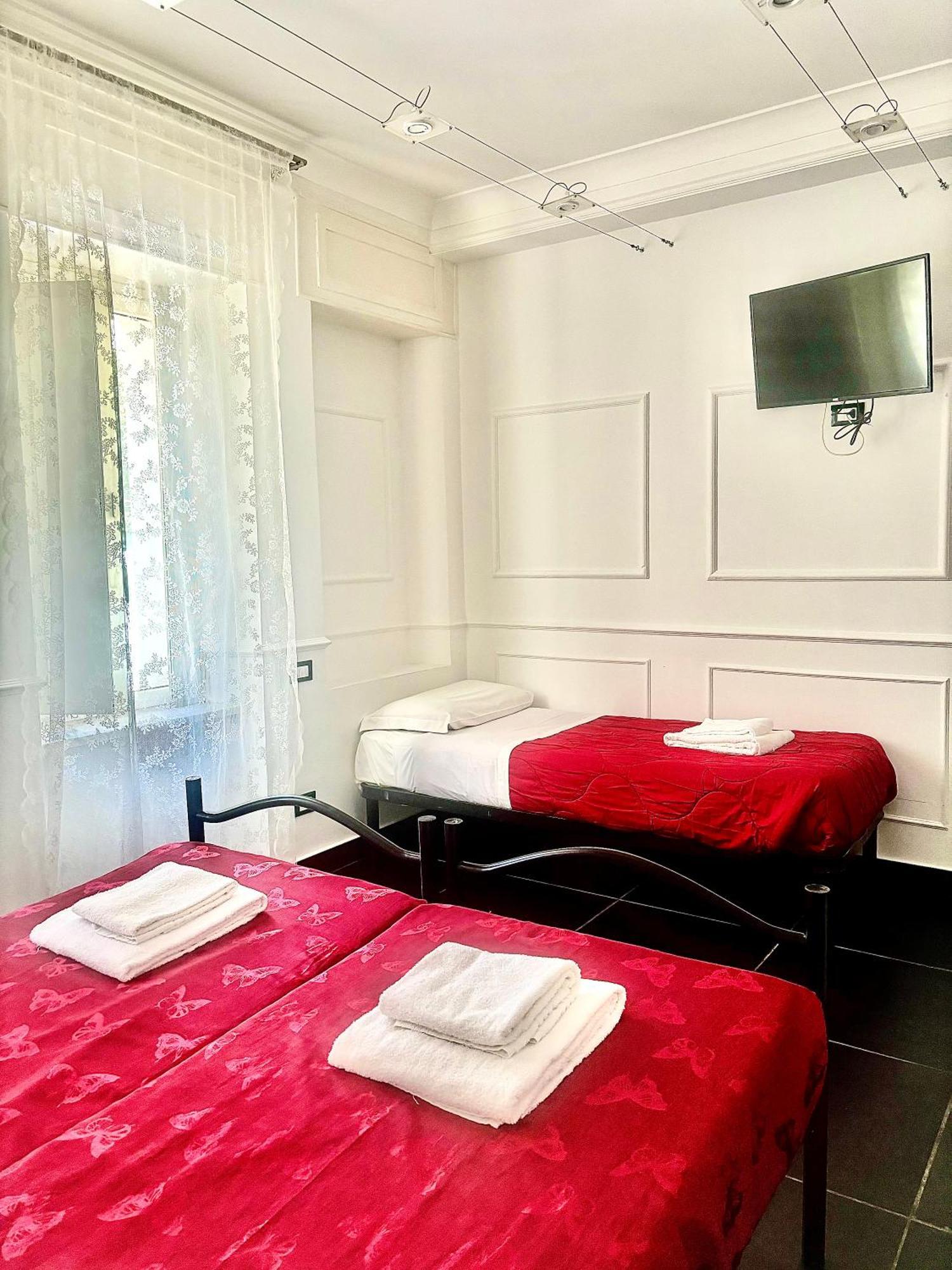 Palace Hostel Rome