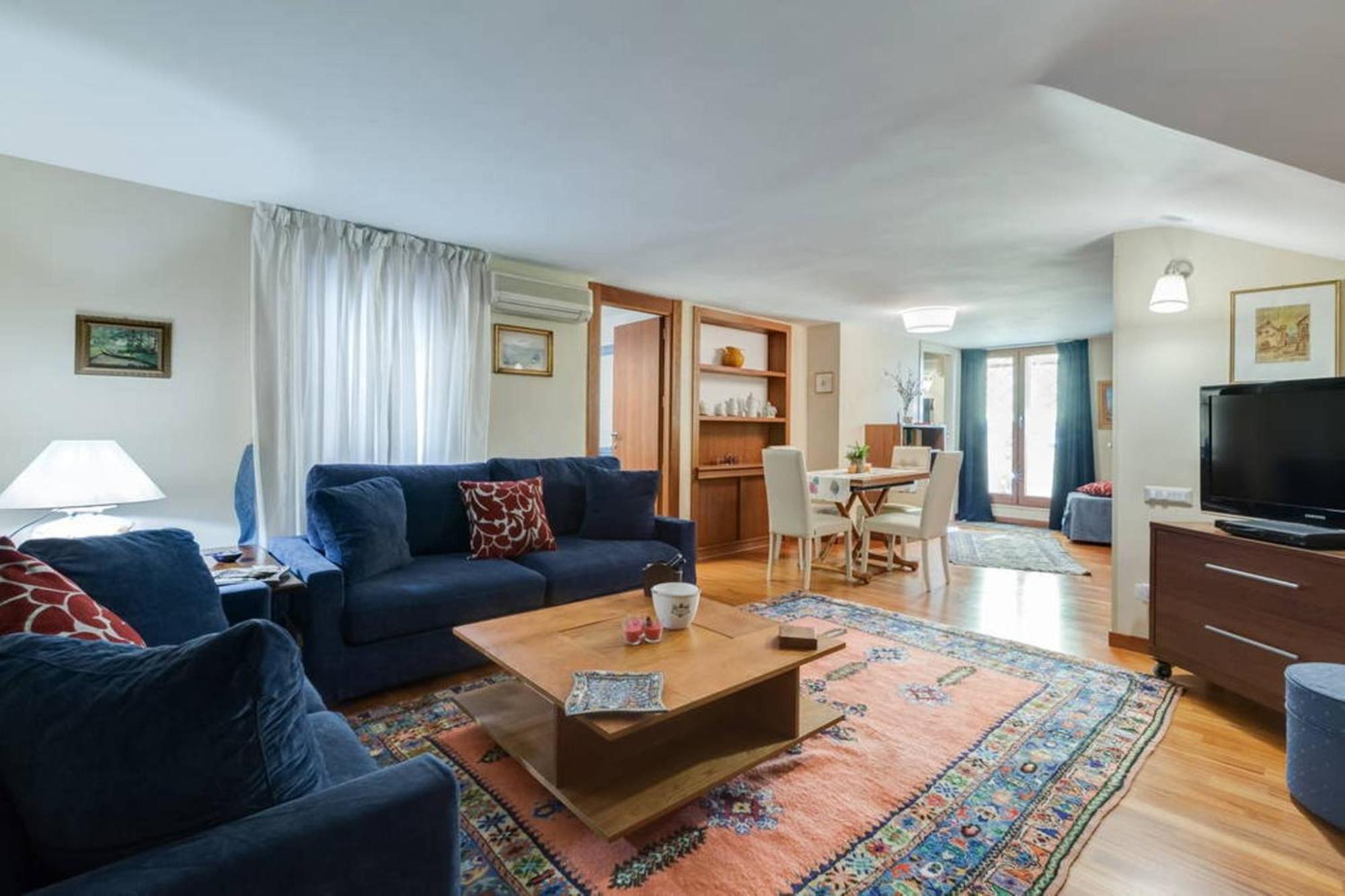 Le Petite Apartment