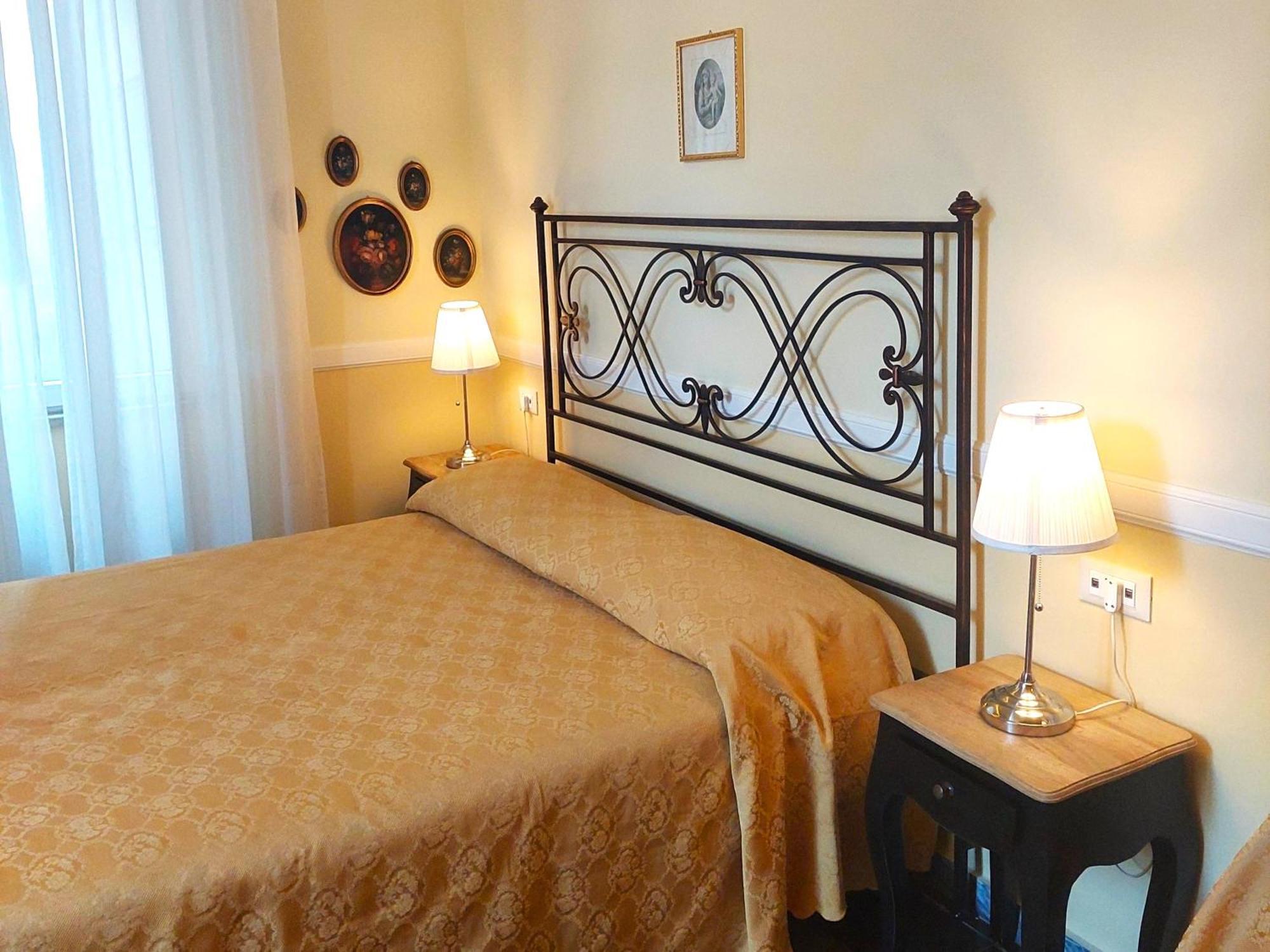 Residenza Maritti Deco Style Guest house Rome