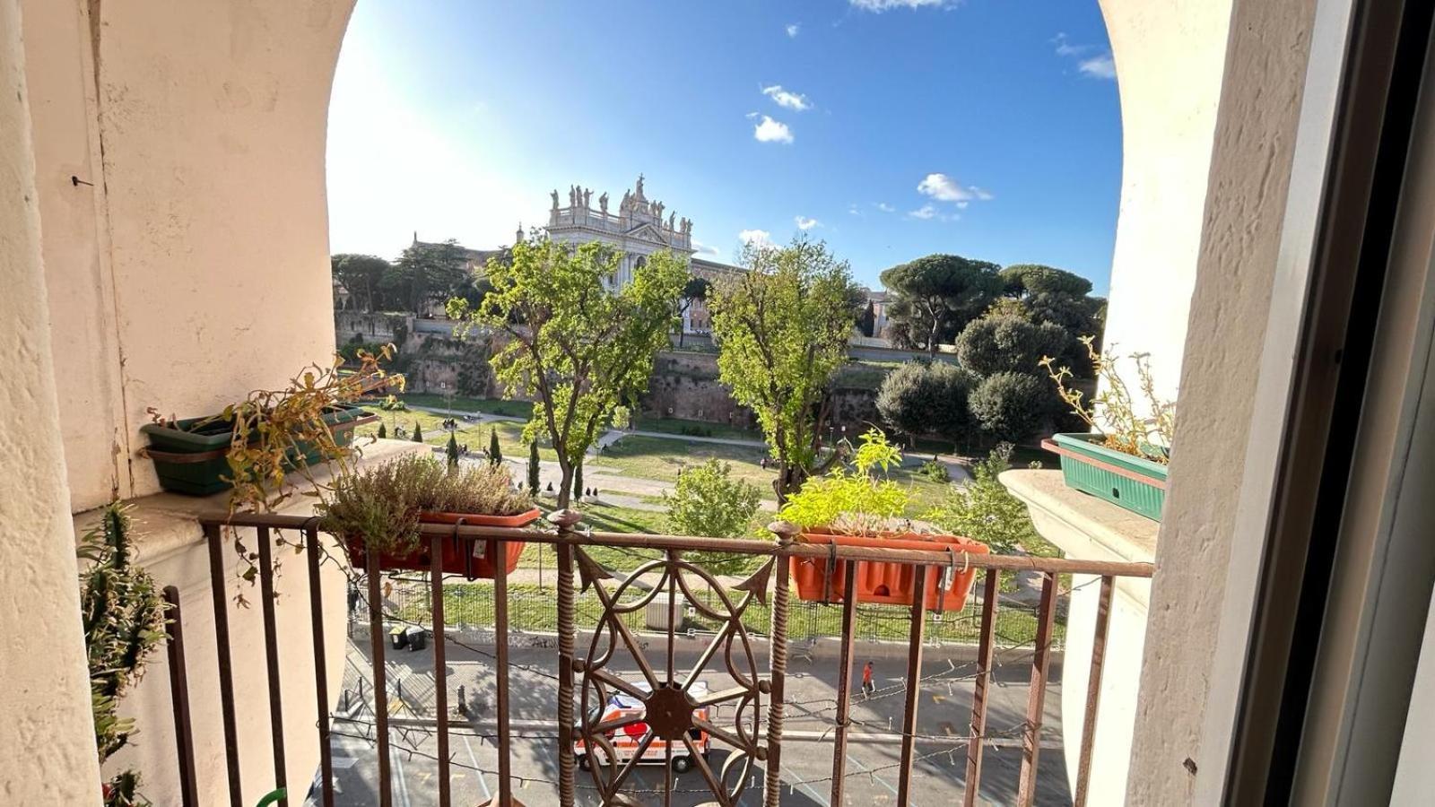Apartment Large And Bright Amazing View Basilica San Giovanni In Laterano *