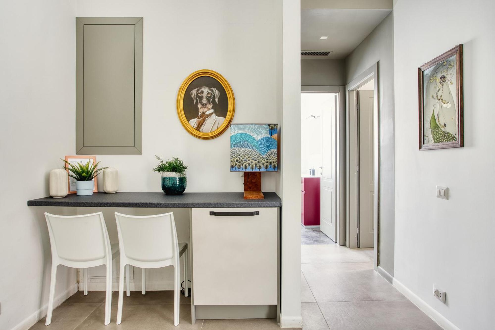 Clausim Domus: New Brightful Flat Next To The Vatican Apartment *