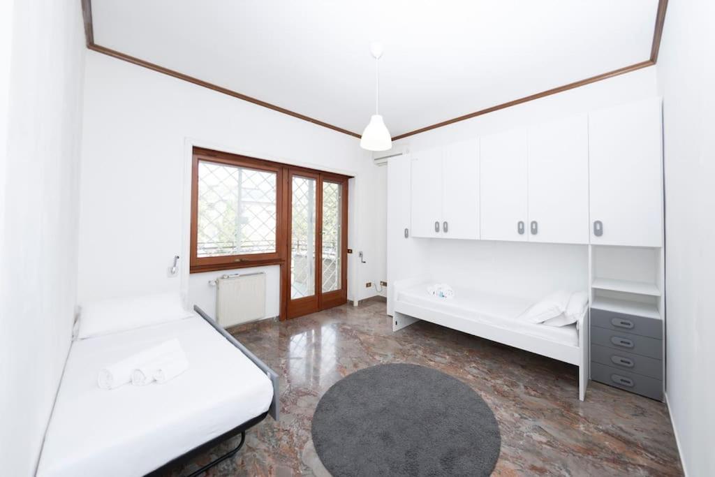 Apartment 10 Min Vaticano Big Balduina Con Piscina Rome