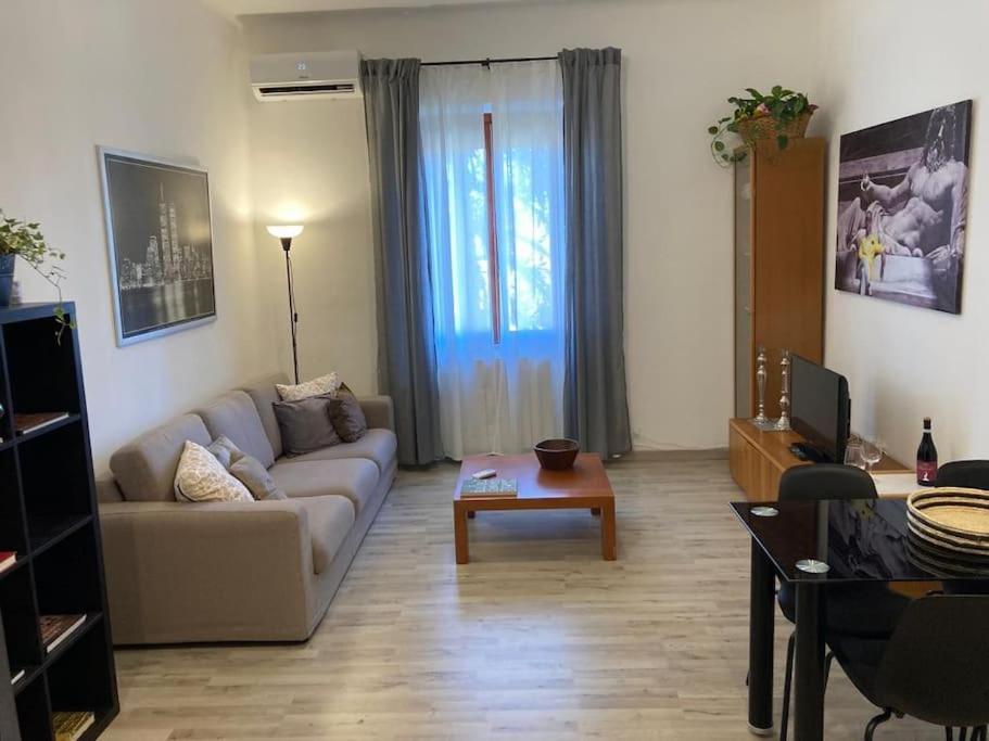Cassia Nerone Tranquillo E Silenzioso Rome