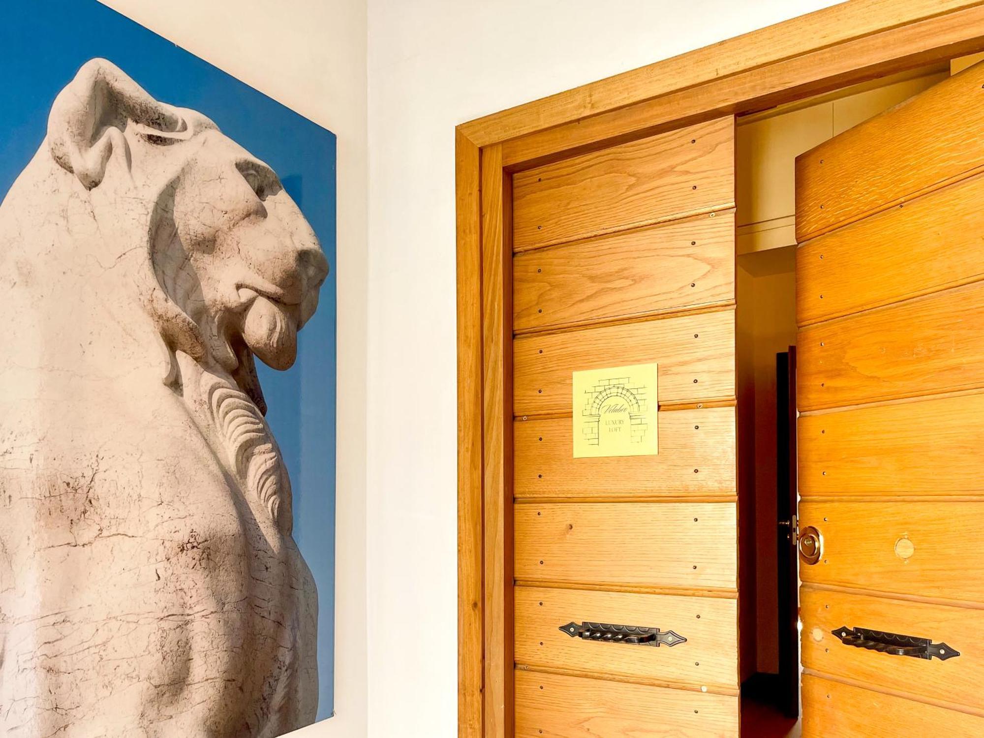 Velabro Luxury Loft * Rome