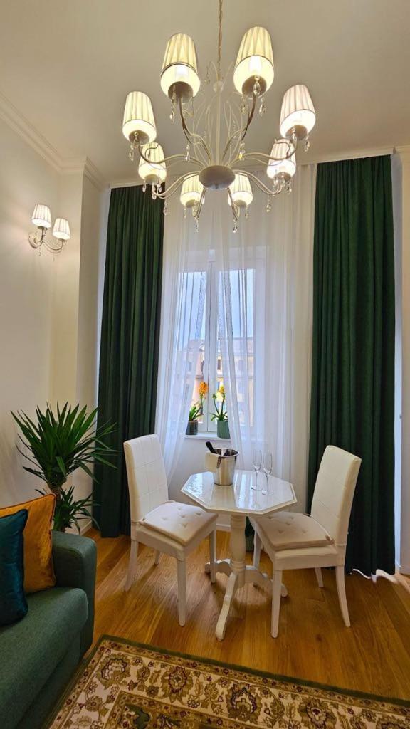 Val's Vatican Apartment Rome