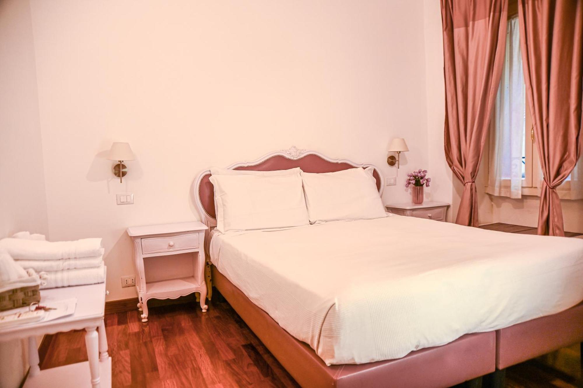 Bed & Breakfast Feliz In *