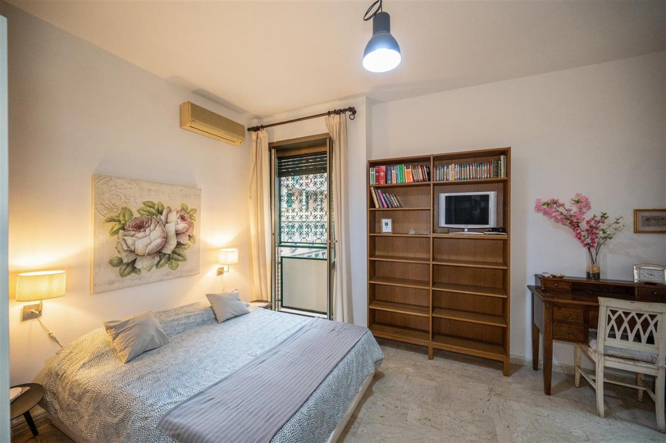 In The Heart Of Trastevere Apartment