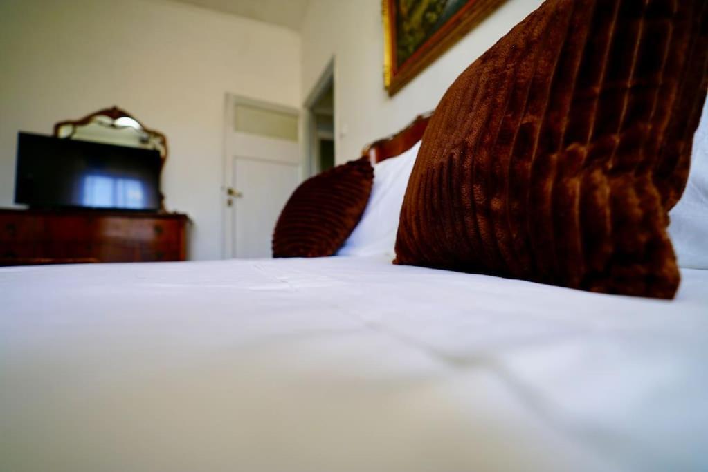 Apartment Nine Stops From The Colosseum Rome