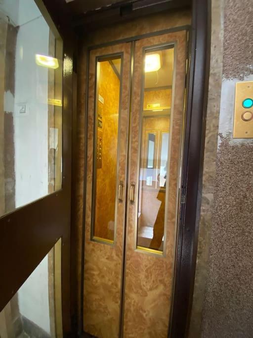 Al Mamalo Luxury Apartment