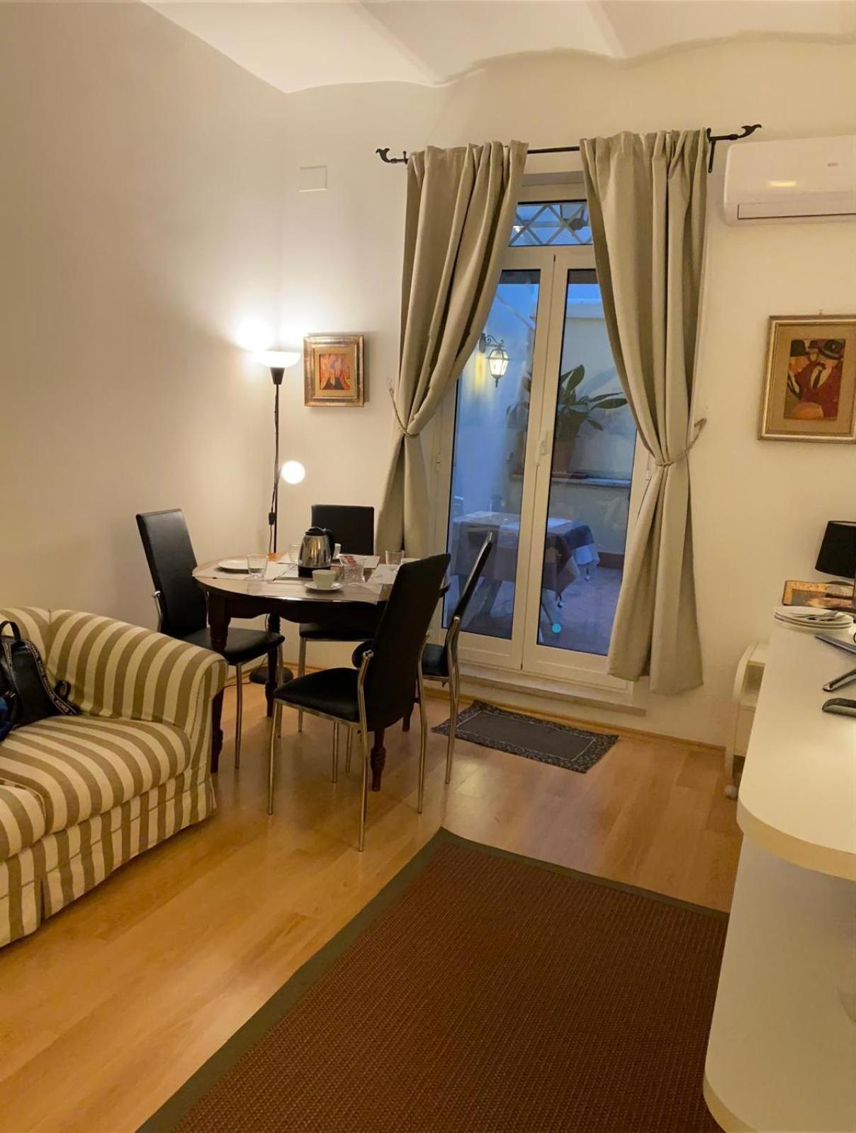 Apartment Lux Po House Rome