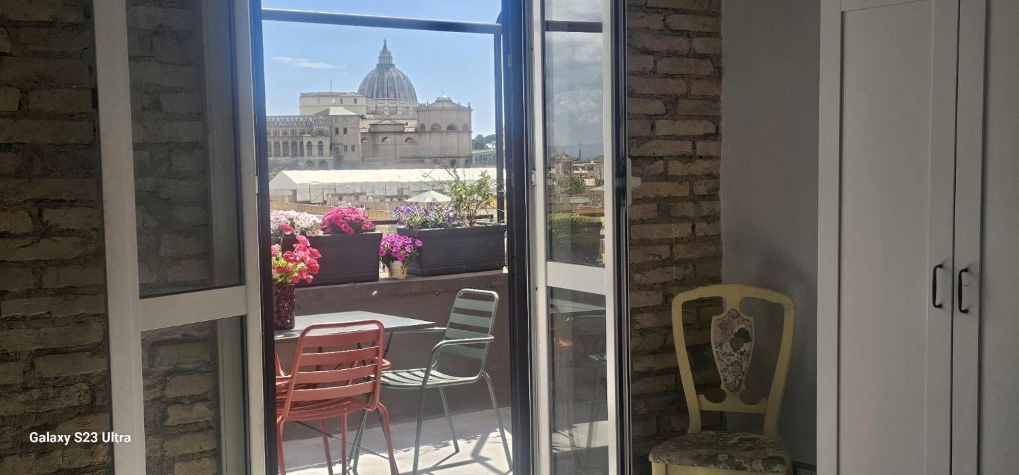 Vatican Caput Mundi Apartment *