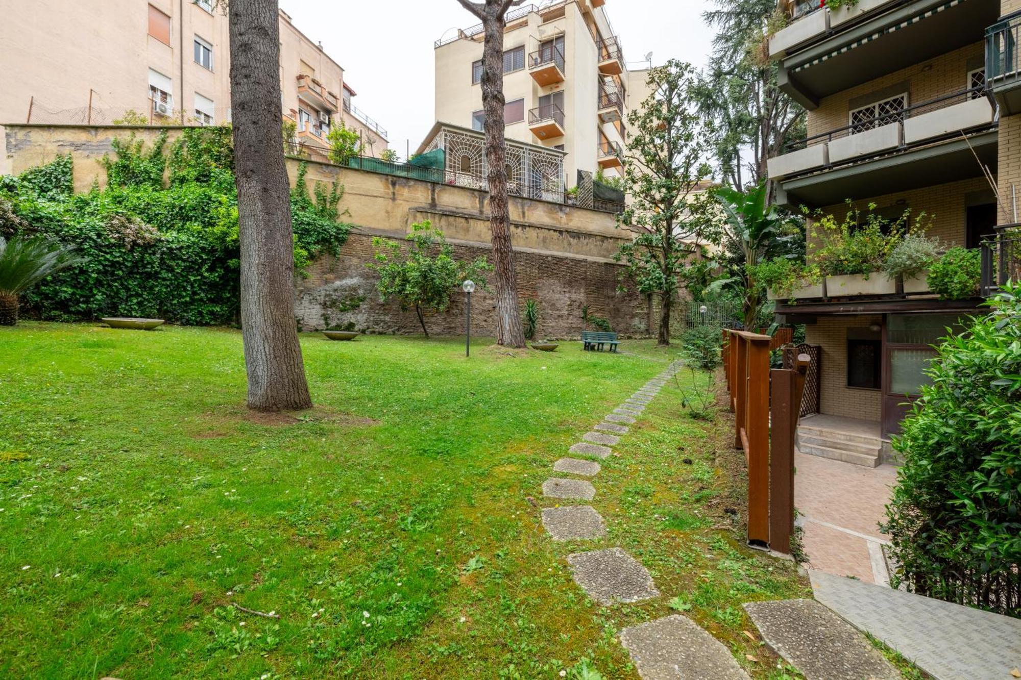 Vatican Garden By Varental Apartment Rome