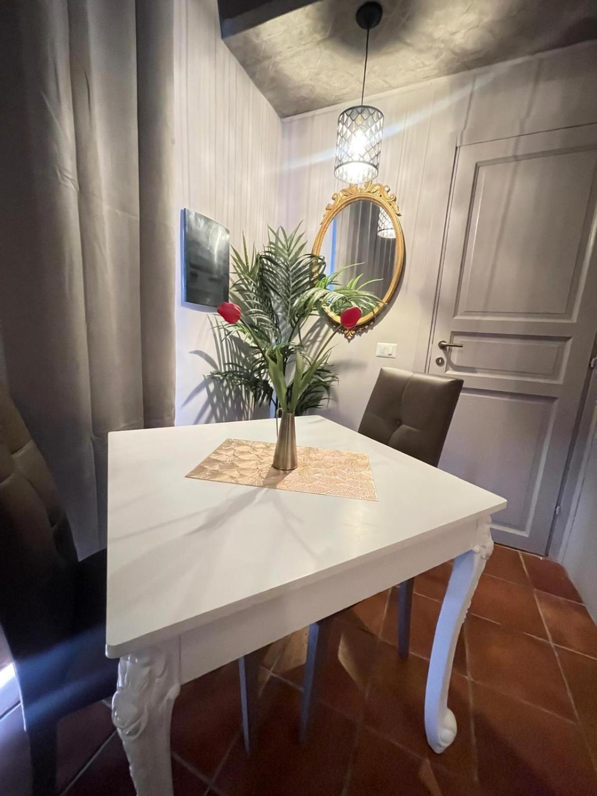Lucilla's San Pietro Station Apartment Rome