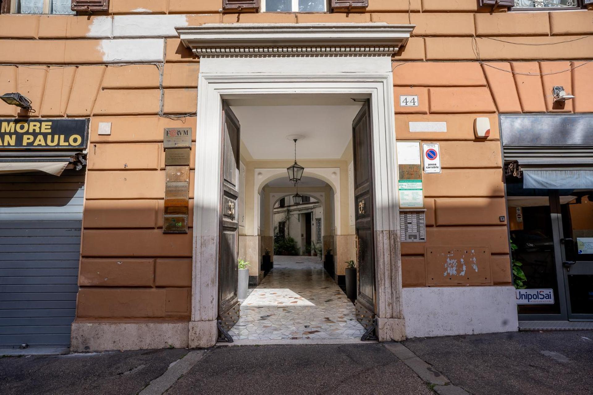 Domus Alba Mantua Apartment Rome