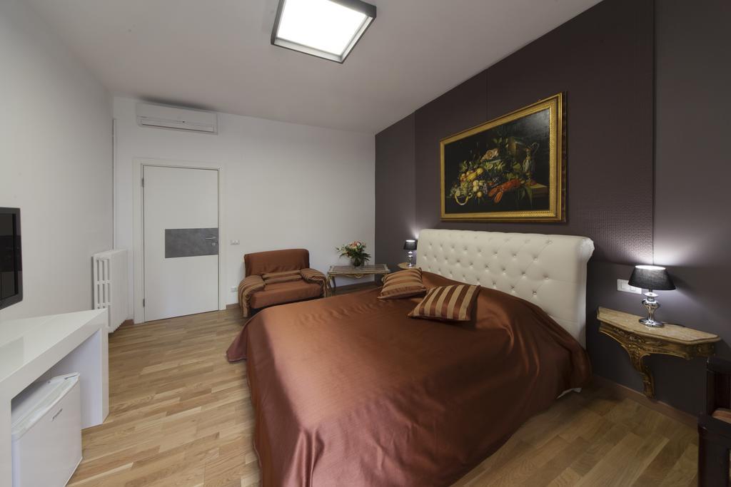 Astoria Golden House Guest house *