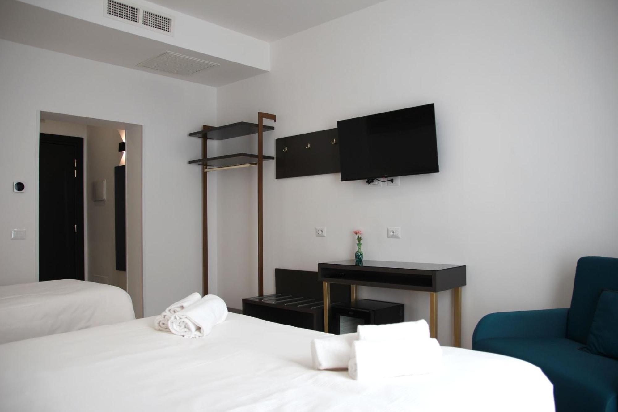 Guest house Joyful 148 Luxury Powered By Joyful Termini Boutique Rome